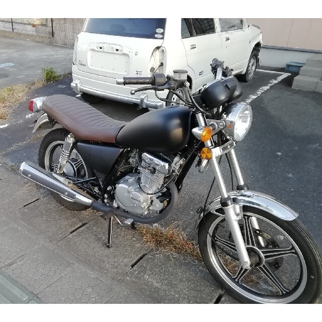 GN125 サイドカバー マットブラック 左右セット エンブレム GN125 サイドカバー マットブラック 左右セット エンブレム