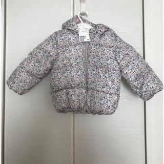 エイチアンドエム(H&M)の【タグ付き未使用】H&M 花柄　ジャケット　85㎝(ジャケット/上着)