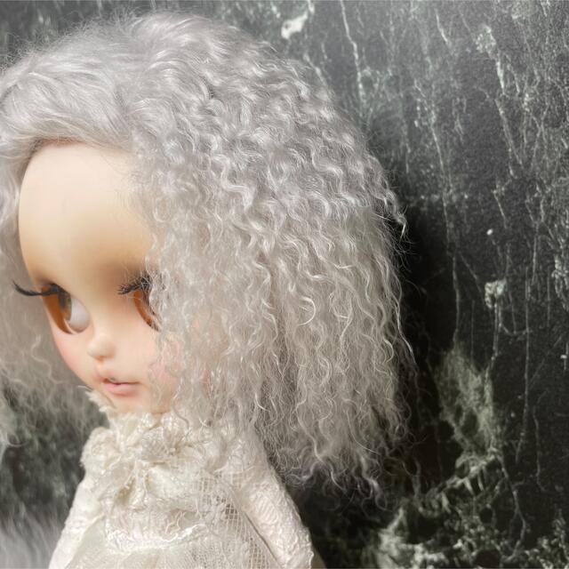 blythe _w-477プラチナライトグレー⭐️チベットラムウィッグ