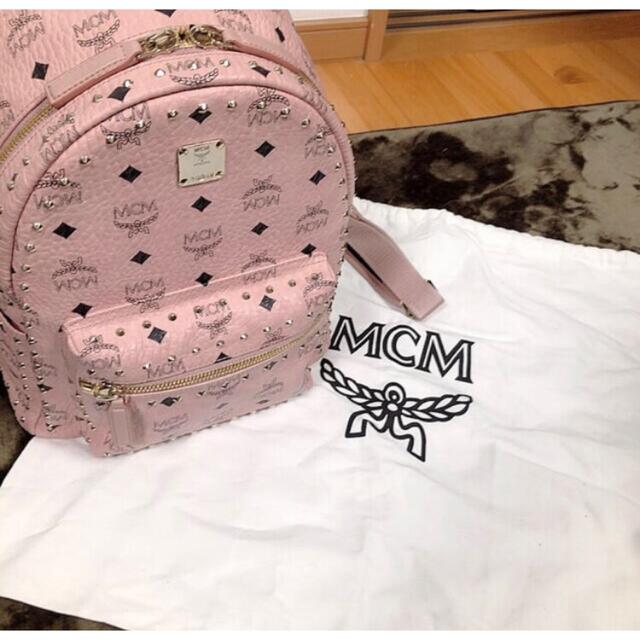 MCM  ピンク  リュック  Mサイズ