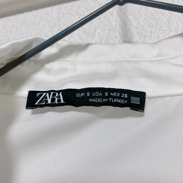 ZARA(ザラ)のZARA シャツ レディースのトップス(シャツ/ブラウス(長袖/七分))の商品写真