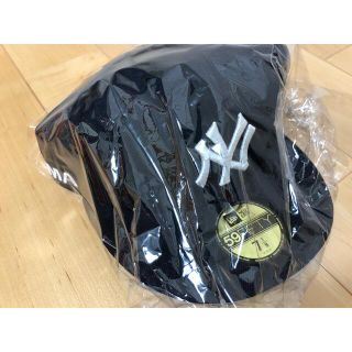 モマ(MOMA)の【新品】MOMA NEW ERA YANKEES ニューエラ(キャップ)