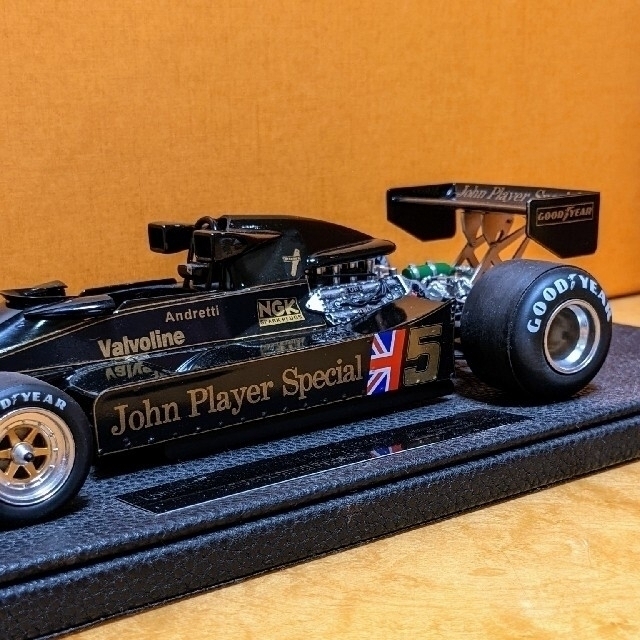 LOTUS(ロータス)のGPレプリカ ロータス78  1977マリオ・アンドレッティ 限定500PCS エンタメ/ホビーのおもちゃ/ぬいぐるみ(ミニカー)の商品写真