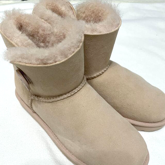 UGG(アグ)のUGG ショートブーツ レディースの靴/シューズ(ブーツ)の商品写真