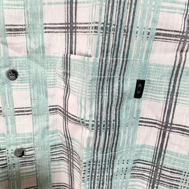 Oakley(オークリー)の★未使用★オークリー 半袖シャツ メンズ チェックシャツ  メンズのトップス(シャツ)の商品写真