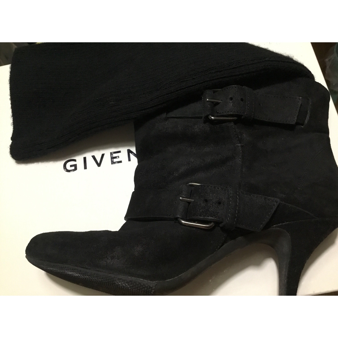 GIVENCHY(ジバンシィ)のGIVENCHYジバンシィレッグウォーマーブーツロングブーツデザイン レディースの靴/シューズ(ブーツ)の商品写真