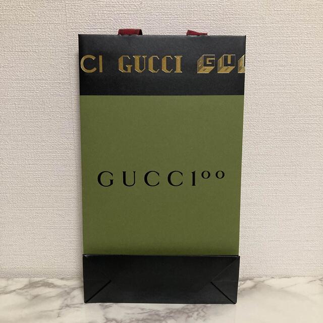 Gucci(グッチ)の新品 未使用 美品 gucci グッチ クリスマス 紙袋 ショップ袋 ショッパー レディースのバッグ(ショップ袋)の商品写真