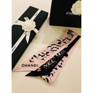 CHANEL ヘアバンド　ツイリー　新品未使用　お箱、ショッパー付き3/1まで