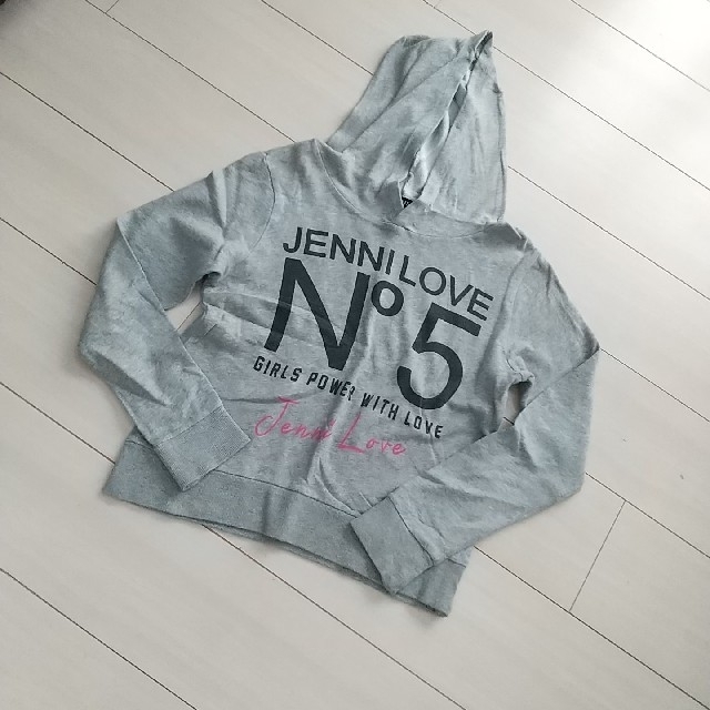 JENNI(ジェニィ)の最終値下げ‼️JENNI グレー パーカー 150 キッズ/ベビー/マタニティのキッズ服女の子用(90cm~)(Tシャツ/カットソー)の商品写真