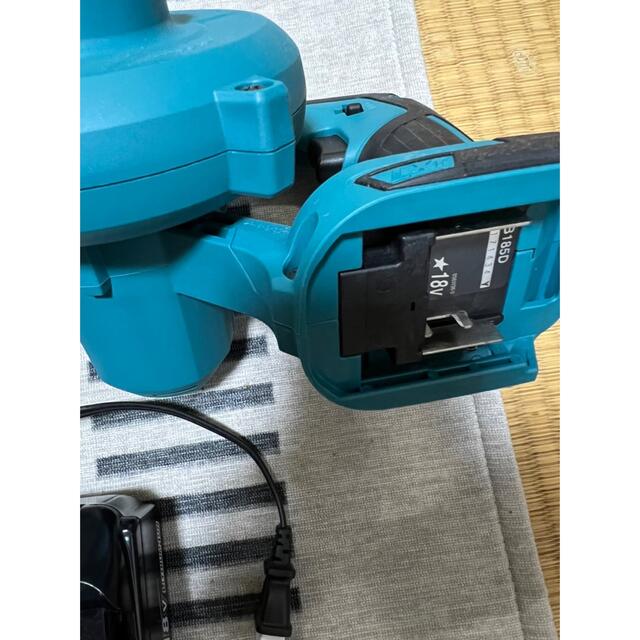 Makita(マキタ)のマキタ ブロワー バッテリー充電器セット スポーツ/アウトドアの自転車(工具/メンテナンス)の商品写真