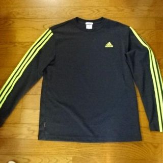 アディダス(adidas)のadidas  トレーニングTシャツ長袖　Lサイズ(Tシャツ/カットソー(七分/長袖))