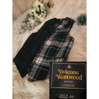 ヴィヴィアンウエストウッド(Vivienne Westwood)の美品 Vivienne Westwood MAN M オーブ   ロゴ　総柄(ベスト)