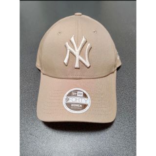 ニューエラー(NEW ERA)の【海外限定】日本未発売　ニューエラ 帽子　キャップ NY ヤンキース ベージュ(キャップ)