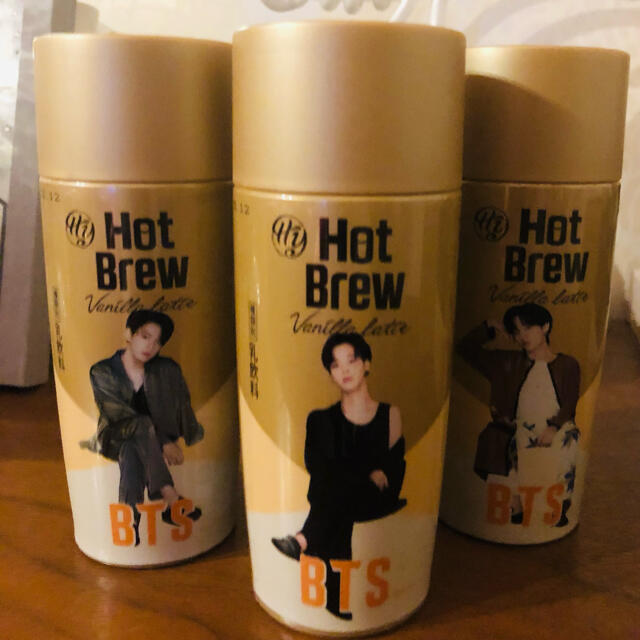 防弾少年団(BTS)(ボウダンショウネンダン)のBTS HotBrew ホットブリュー マンネライン 未開封3本セット エンタメ/ホビーのCD(K-POP/アジア)の商品写真