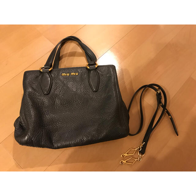 バッグmiumiu ハンドバッグ❣️