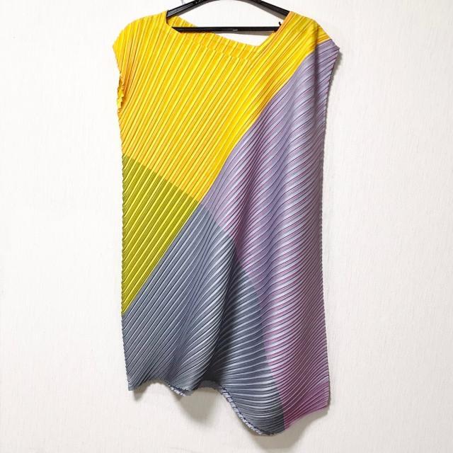 PLEATS PLEASE ISSEY MIYAKE(プリーツプリーズイッセイミヤケ)のプリーツプリーズ ワンピース サイズ3 L - レディースのワンピース(その他)の商品写真