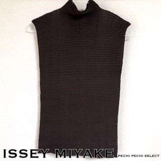 イッセイミヤケ(ISSEY MIYAKE)のISSEY MIYAKE イッセイミヤケ プリーツ ノースリーブ カットソー L(カットソー(半袖/袖なし))