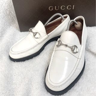 グッチ(Gucci)のGUCCI ローファー 美品  ホースビット (ローファー/革靴)