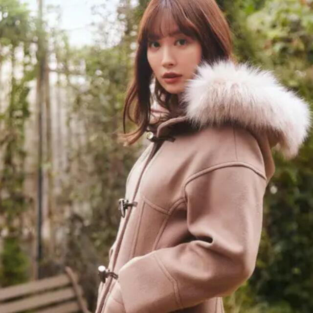 新品♡herlipto♡Faux Fur Hoodie Duffle Coat レディースのジャケット/アウター(ダッフルコート)の商品写真