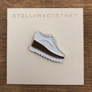 ステラマッカートニー(Stella McCartney)のステラマッカートニー　非売品　ピンバッジ(ブローチ/コサージュ)