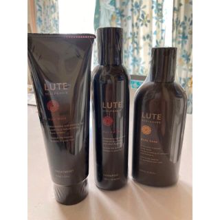 LUTEシャンプー、ヘアマスク