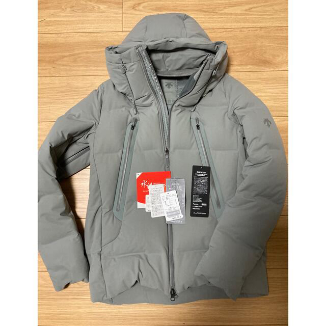 超美品・タグ有】希少L デサント 水沢ダウン マウンテニア DESCENTE
