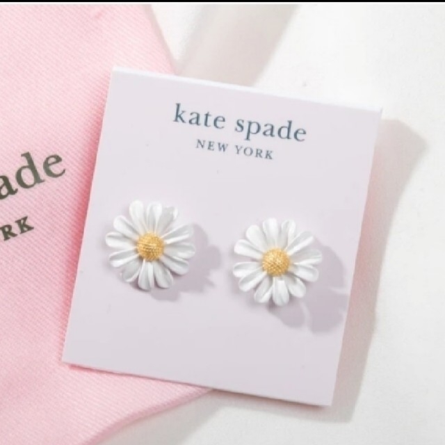 kate spade new york(ケイトスペードニューヨーク)のぴっぴ様【新品】kate spade ケイトスペード ピアス レディースのアクセサリー(ピアス)の商品写真