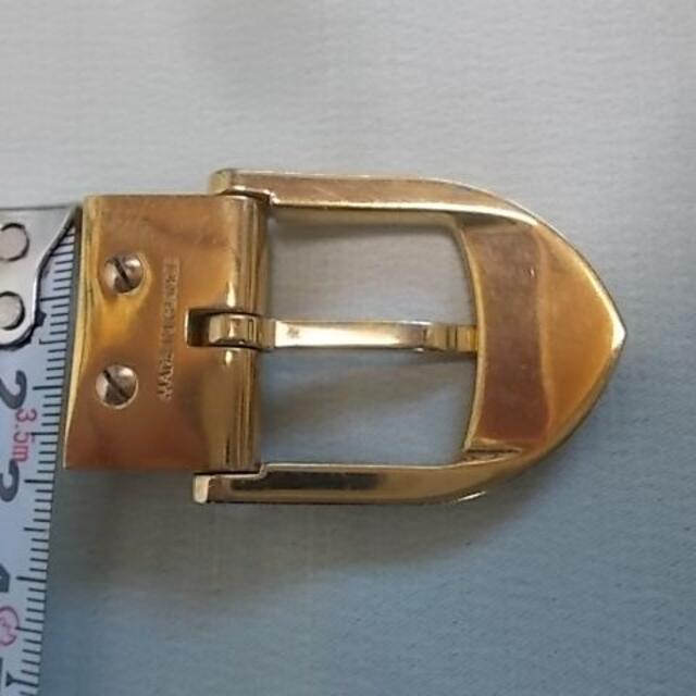 LOUIS VUITTON(ルイヴィトン)のルイビトン　ゴールド　 バックルのみ ベルト幅２，５ｃｍ メンズのファッション小物(ベルト)の商品写真