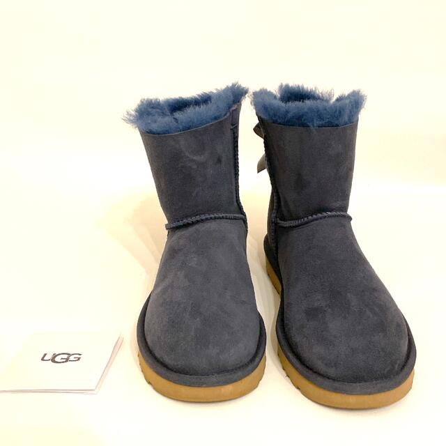 UGG(アグ)のUGG アグ ムートンブーツ　バックリボン レディースの靴/シューズ(ブーツ)の商品写真