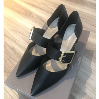 チャールズアンドキース(Charles and Keith)の値下げしました【新品】チャールズ&キース　パンプス(ハイヒール/パンプス)