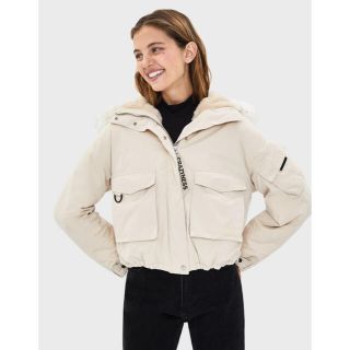 ベルシュカ(Bershka)のベルシュカ　ダウン　ブルゾン　ジャケット(ブルゾン)