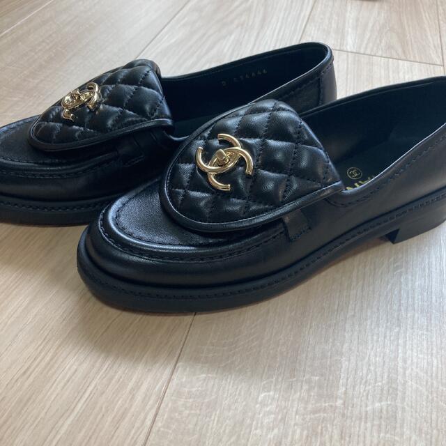 CHANEL CCターンロック ローファー