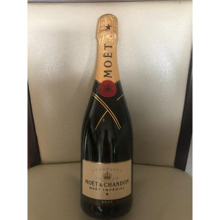 モエエシャンドン(MOËT & CHANDON)のモエ　シャンドン　750ml(シャンパン/スパークリングワイン)