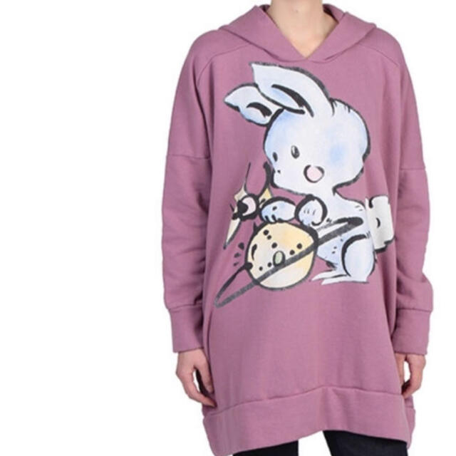 Vivienne Westwood(ヴィヴィアンウエストウッド)のvivienne BUNNY HONEY オーバーサイズパーカー レディースのトップス(パーカー)の商品写真