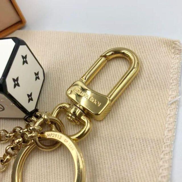 LOUIS VUITTON(ルイヴィトン)の美品✨ルイヴィトン  ポルトクレ ゲームオン ステーキング キーホルダー レディースのアクセサリー(チャーム)の商品写真