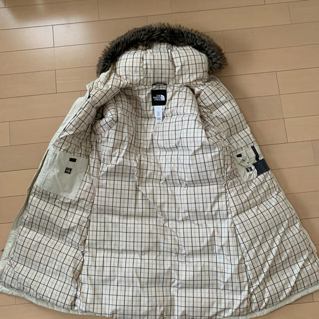 THE NORTH FACE(ザノースフェイス)のノースフェイス　ロングダウン　白　ホワイト　レディースM レディースのジャケット/アウター(ダウンジャケット)の商品写真