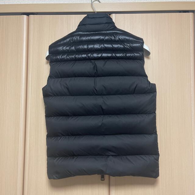 MONCLER(モンクレール)のMONCLER ダウンベスト dupres size 0 メンズのジャケット/アウター(ダウンベスト)の商品写真