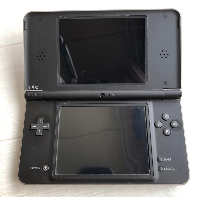 ニンテンドーDS(ニンテンドーDS)の任天堂 DSi  LL ダークブラウンとドラゴンクエストⅨ エンタメ/ホビーのゲームソフト/ゲーム機本体(携帯用ゲーム機本体)の商品写真