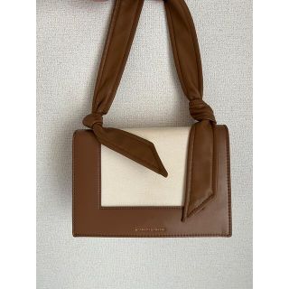 チャールズアンドキース(Charles and Keith)のCHARLES&KEITH 2way バッグ ショルダー キャメル(ショルダーバッグ)