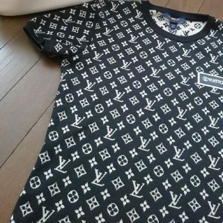ブランド】 LOUIS VUITTON - ルイ・ヴィトントップス 半袖ニット