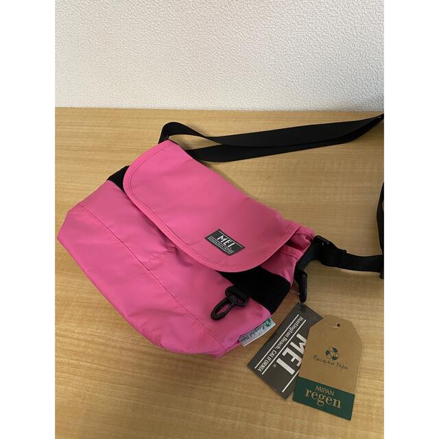 【新品】MEI メッセンジャーバッグ　ショルダー レディースのバッグ(メッセンジャーバッグ)の商品写真