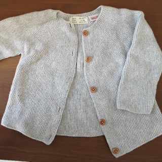 ザラキッズ(ZARA KIDS)のZARA mini カーデ　74センチ(カーディガン/ボレロ)