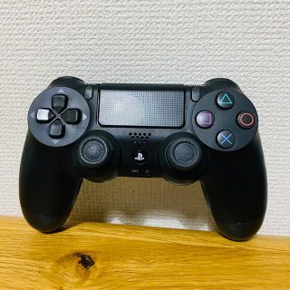 プレイステーション4(PlayStation4)のps4 純正コントローラー　(家庭用ゲーム機本体)