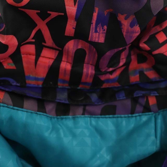 Roxy(ロキシー)のロキシー スノーボードウェア ジャケット ブルゾン フード付き 総柄 レディースのジャケット/アウター(ブルゾン)の商品写真