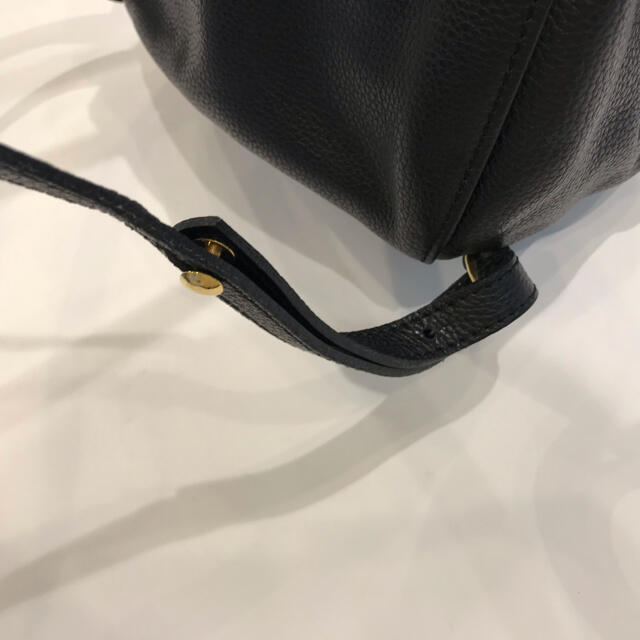 LONGCHAMP(ロンシャン)のRR135 ロンシャン　リュックバッグ　ブラック　レザー レディースのバッグ(リュック/バックパック)の商品写真