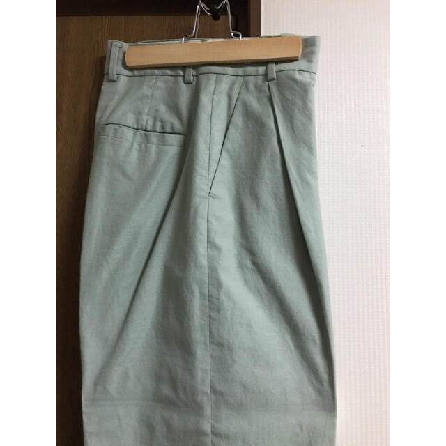 BEAUTY&YOUTH UNITED ARROWS(ビューティアンドユースユナイテッドアローズ)の６ROKU beauty&youth TUCK PANTS レディースのパンツ(カジュアルパンツ)の商品写真