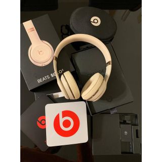 ビーツバイドクタードレ(Beats by Dr Dre)のbeats solo3 サテンゴールド　新品未使用(ヘッドフォン/イヤフォン)