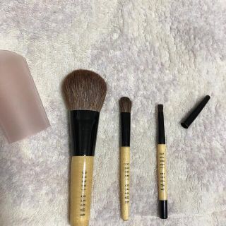 ボビイブラウン(BOBBI BROWN)のBOBBI BROWN メイクブラシ3本セット(ブラシ・チップ)