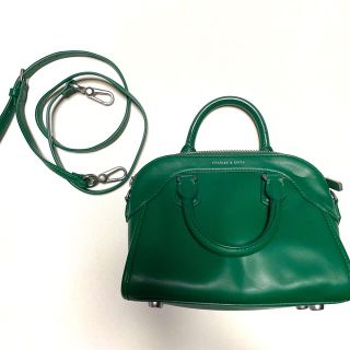 チャールズアンドキース(Charles and Keith)のCharles and Keith チャールズアンドキース　ハンドバッグ(ハンドバッグ)