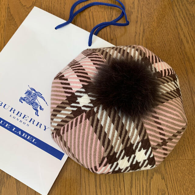 BURBERRY BLUE LABEL(バーバリーブルーレーベル)の最終値下❤️新品同様★バーバリーブルーレーベル★ベレー帽　チェック柄　ファー付き レディースのファッション小物(その他)の商品写真